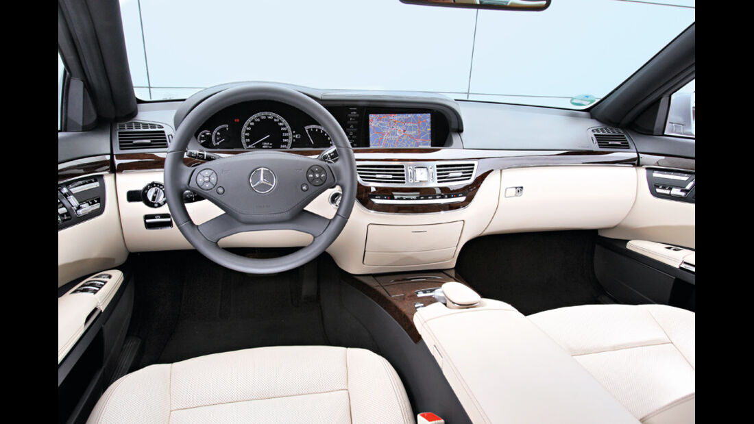 Mercedes S 500, Cockpit, Lenkrad