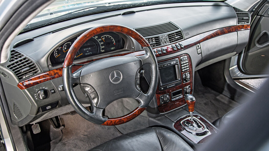 Mercedes S 500 (W220), Cockpit