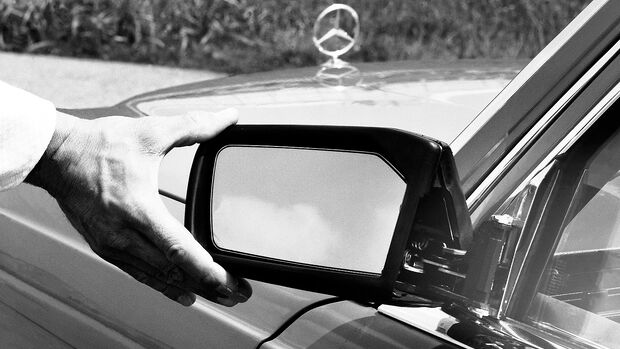 Mercedes S-Klasse, W116, verstellbarer Außenspiegel
