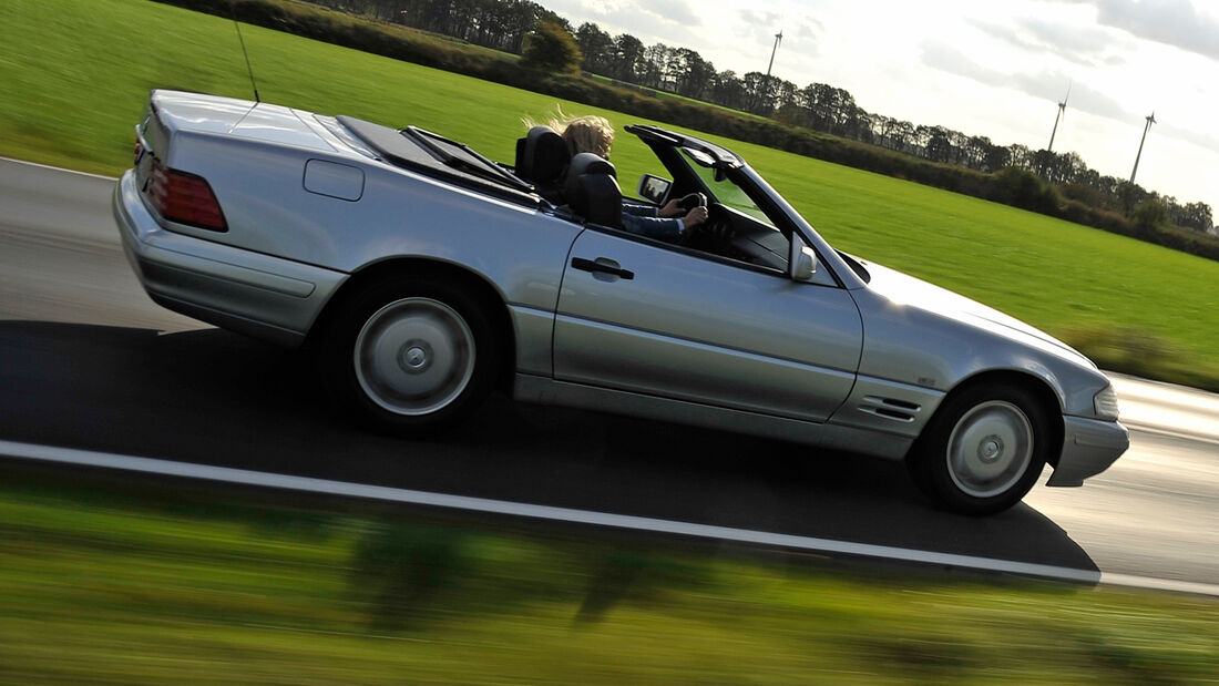 Mercedes SL 280, Seitenansicht