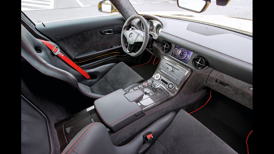 Mercedes SLS AMG Black Series, Cockpit, Innenraum