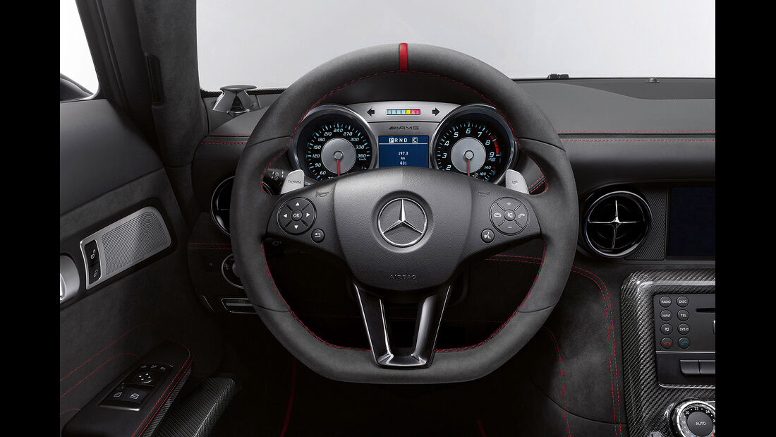 Mercedes SLS AMG Black Series, Innenraum, Cockpit, Lenkrad