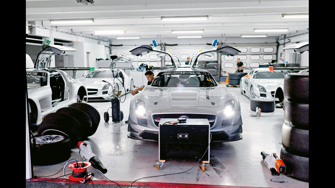 Mercedes SLS AMG GT3, Werkstatt, Kundensportprogramm