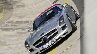 Mercedes SLS AMG Roadster getarnt