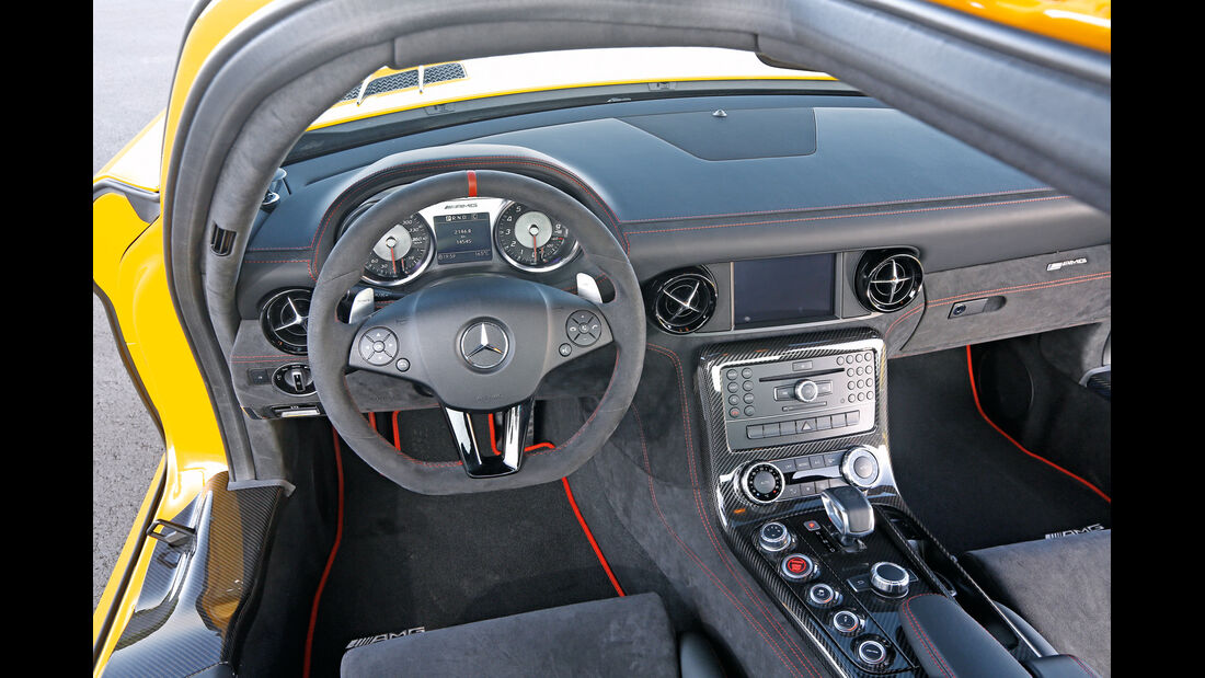 Mercedes SLS Black Series, Cockpit, Lenkrad