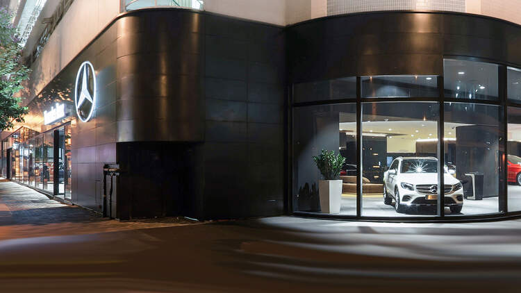 Mercedes Verkauft 25 Niederlassungen Fur Eine Mrd Euro Auto Motor Und Sport