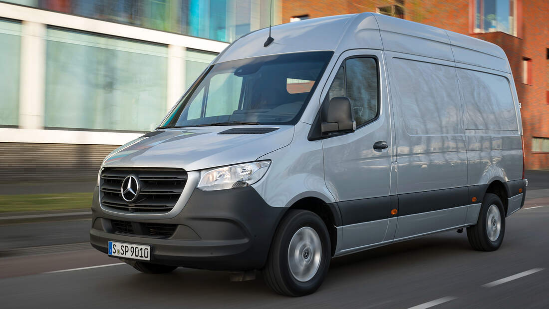 25 Jahre Mercedes Sprinter: Ein Kasten wird Kult | AUTO MOTOR UND SPORT