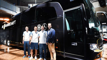 Mercedes Travego M Nationalmannschaft