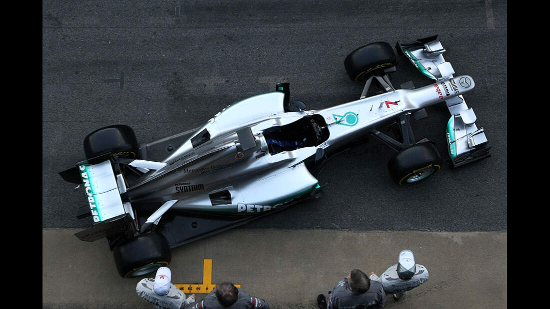 Geheimnis des Mercedes AMG W03 Was versteckt Mercedes? AUTO MOTOR