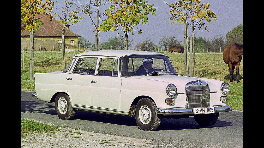 Mercedes, W110