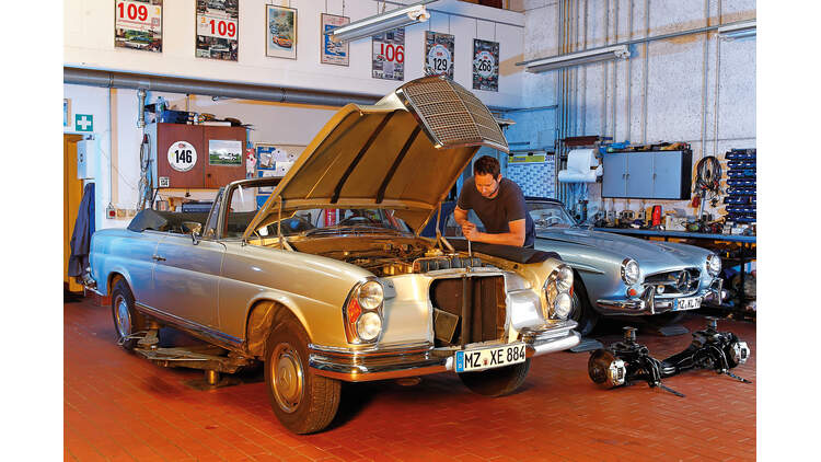 Mercedes W111 Cabrio Und Coupe Wartungskosten Kann Ich Mir Die Schicken W111 Leisten Auto Motor Und Sport