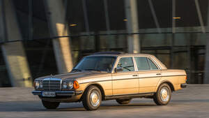 Mercedes W123, Seitenansicht