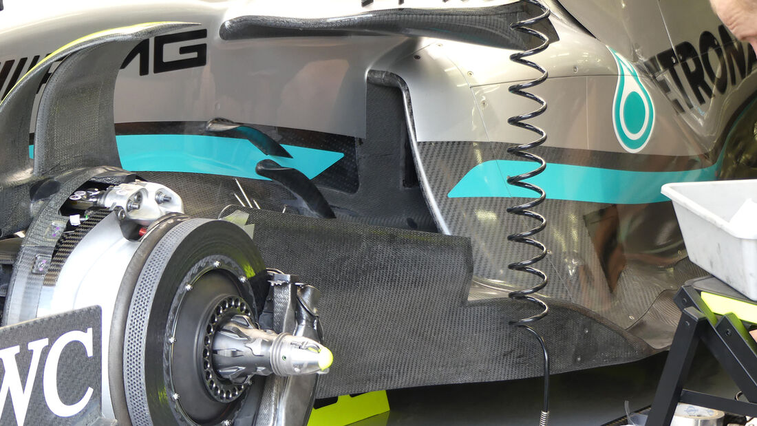 Mercedes W13 - Bahrain-Test  -  2022