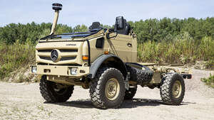 Mercedes auf der Eurosatory Paris 2016