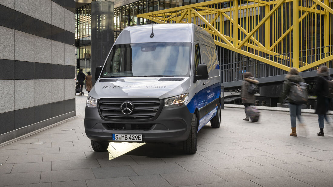 Rückruf Mercedes-Benz Lkw: Kurzschlussgefahr bei den Lastenriesen