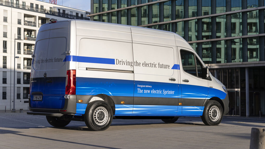 Mercedes e-Sprinter Transporter mit Elektroantrieb