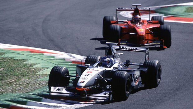 Michael Schumacher - Ferrari - F300 - Mika Häkkinen - McLaren-Mercedes MP4/13 - GP Italien - Monza - 1998