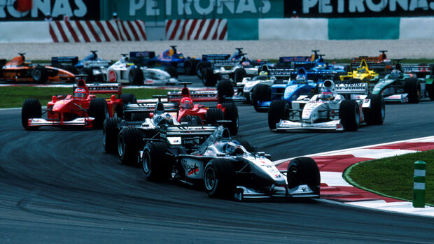 Mika Häkkinen - McLaren - GP Malaysia 2000