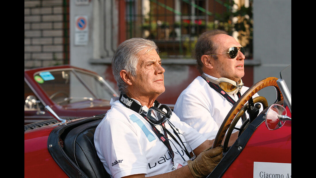 Mille Miglia 2011, mit Oldtimern von Brescia nach Rom