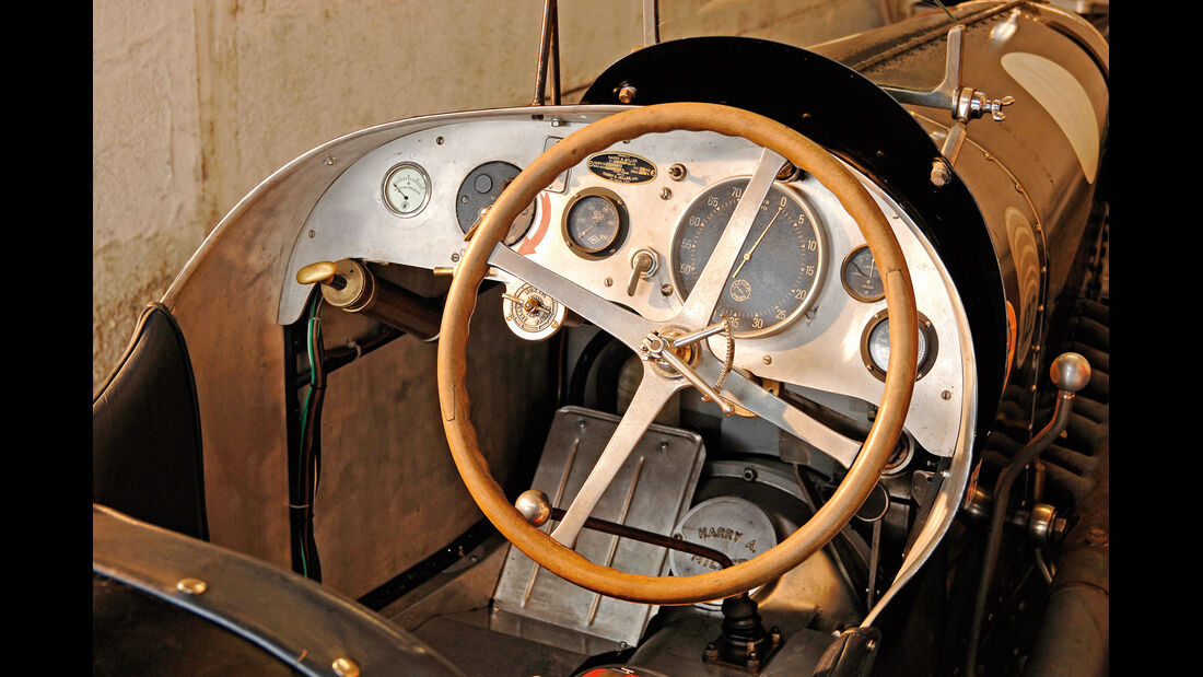 Miller 122 GP, Cockpit, Lenkrad