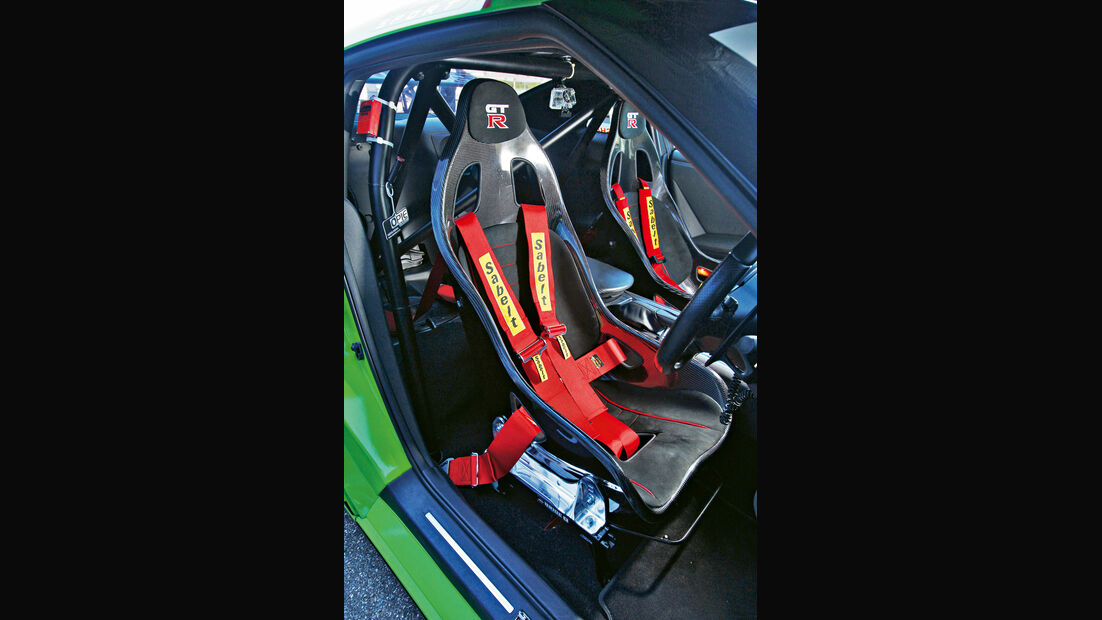 Milltek-Nissan GT-R, Fahrersitz