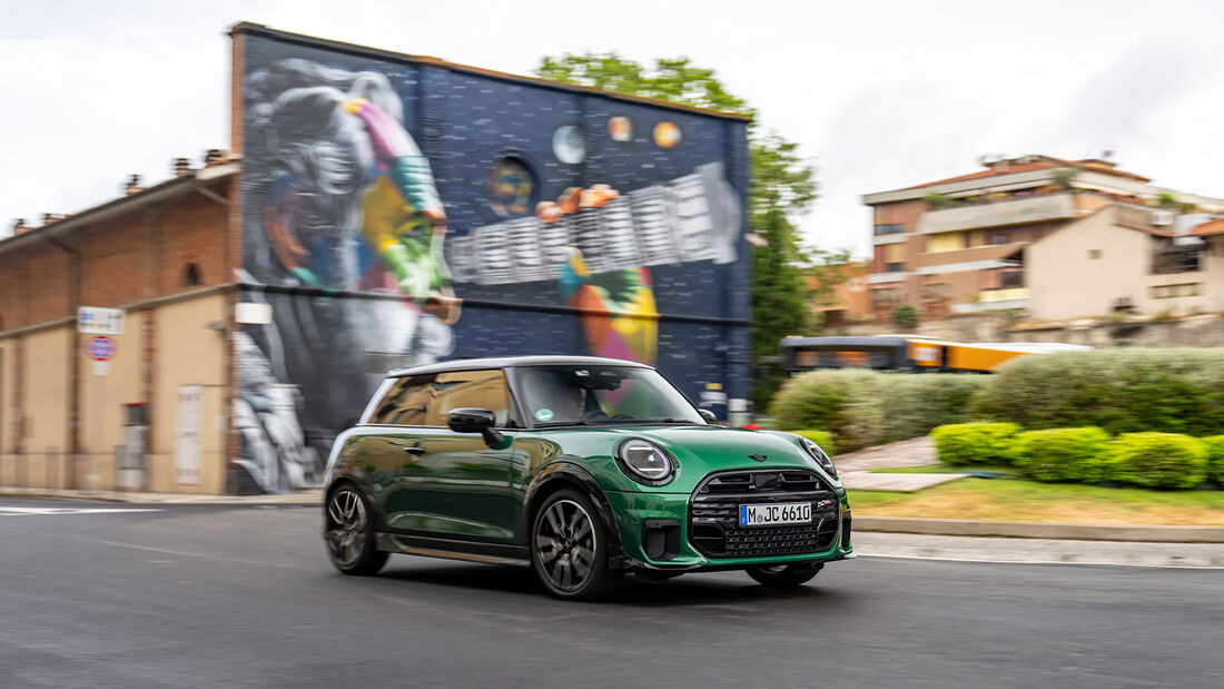 Mini 3-Türer F66 Cooper S JCW Trim (2024)