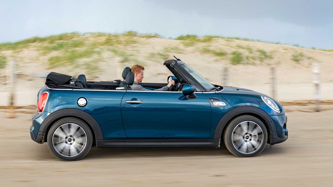 Mini Cabrio F57 Sideways (2020)