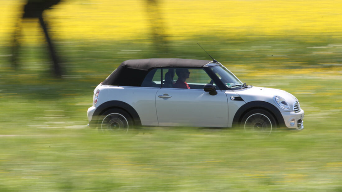 Mini Cooper Cabrio, Seitenansicht, geschlossen