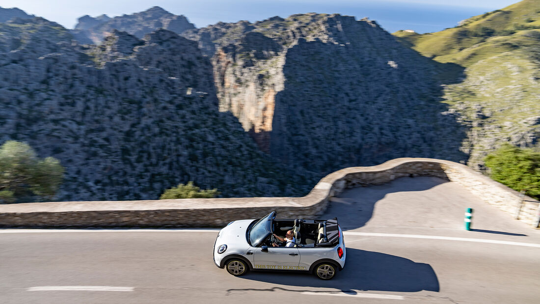 Mini Cooper SE Cabrio