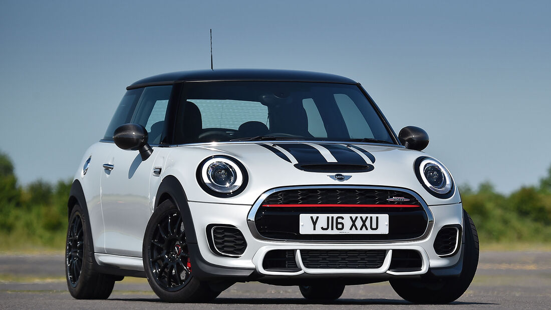 Mini John Cooper Works Challenge UK JCW