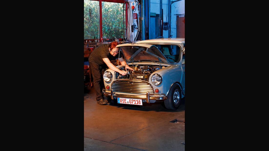 Mini, Mini Cooper; Service-Station 38