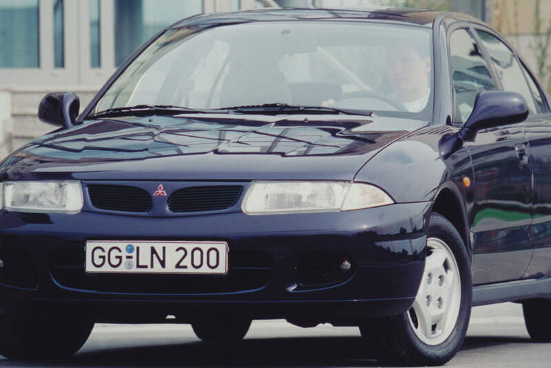 Mitsubishi Carisma  (1995)