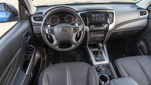 Mitsubishi L200 Doppelkabine 2.2 DI-D 4WD Plus, Interieur