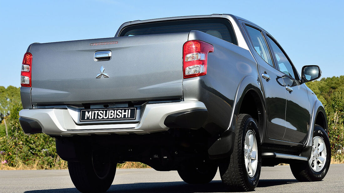 Mitsubishi L200 MY 2015