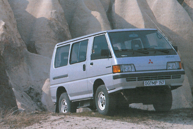 Mitsubishi L300 4x4 Luxus Bus 