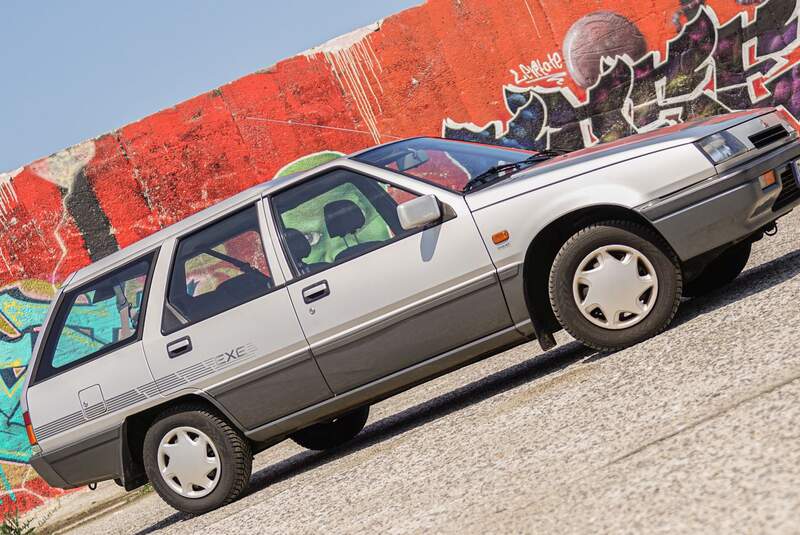 Mitsubishi Lancer Combi 1500 EXE, C12V (1990)