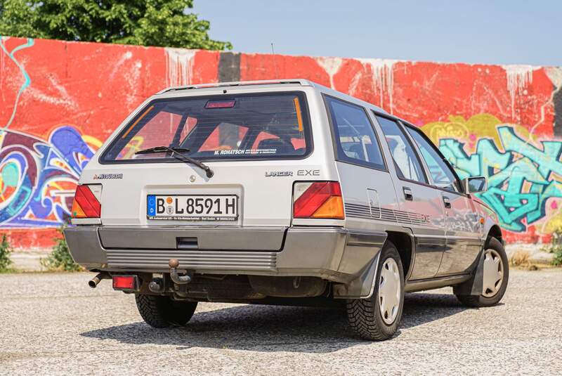 Mitsubishi Lancer Combi 1500 EXE, C12V (1990)