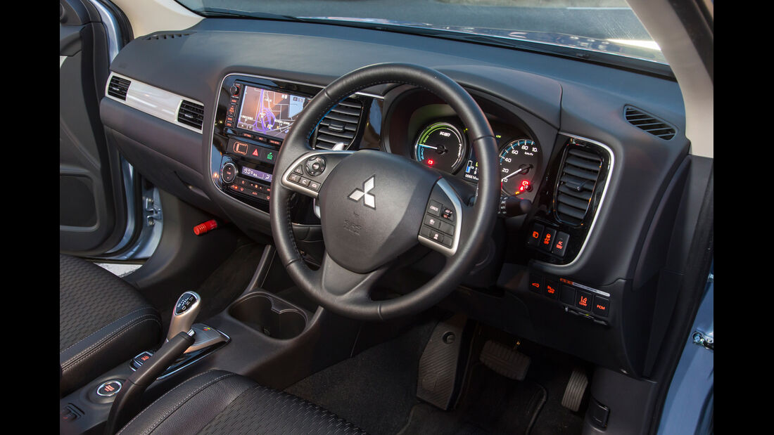 Mitsubishi Outlander PHEV, Cockpit, Lenkrad