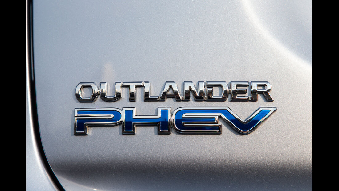 Mitsubishi Outlander PHEV, Typenbezeichnung