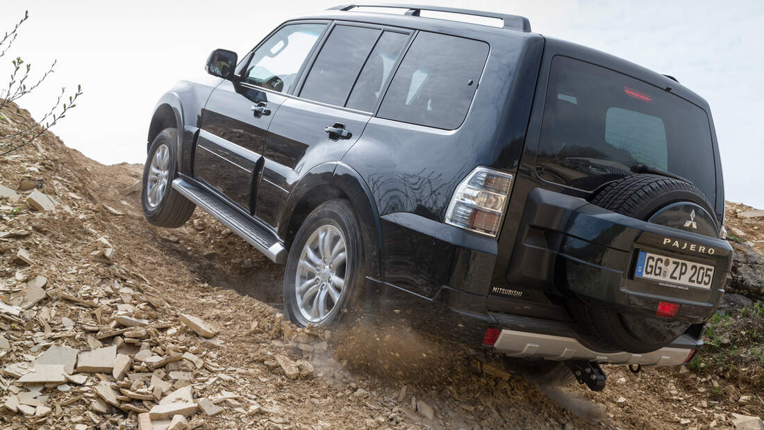 Pajero, Pathfinder, Defender und Landcruiser: SUV-Urgesteine im Gelände ...