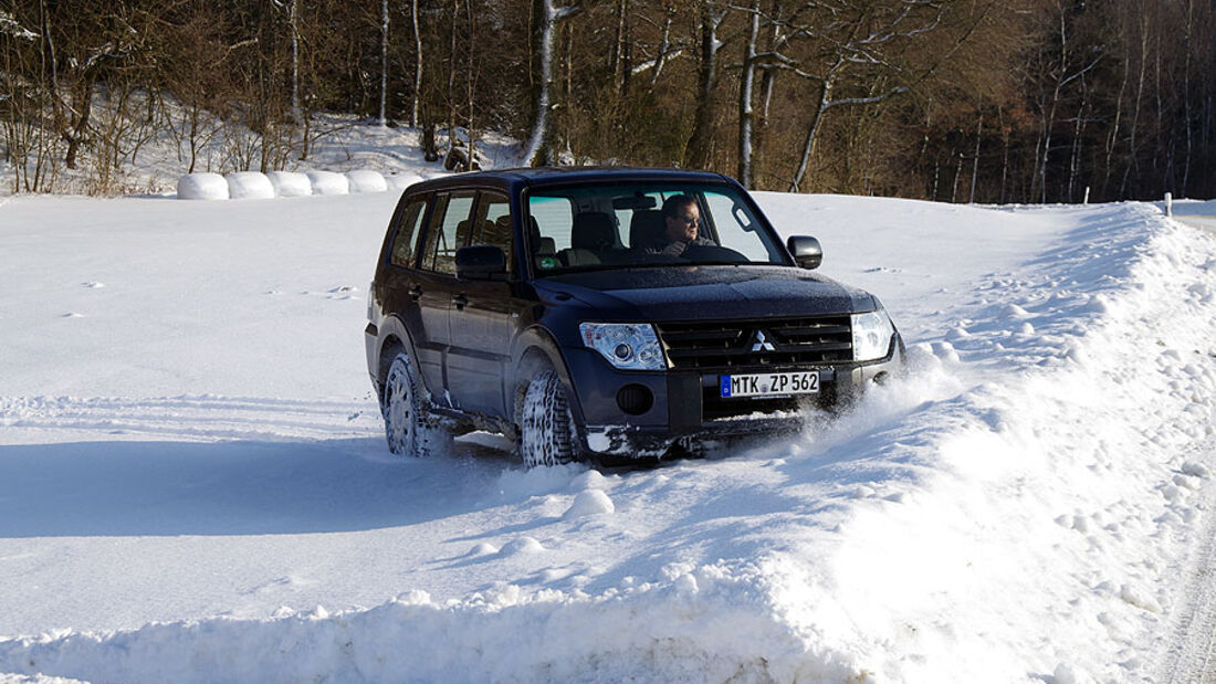 Mitsubishi Pajero Inform 2011