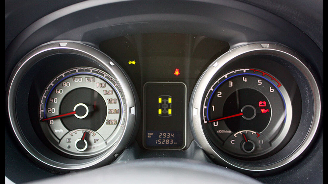 Mitsubishi Pajero Inform 2011