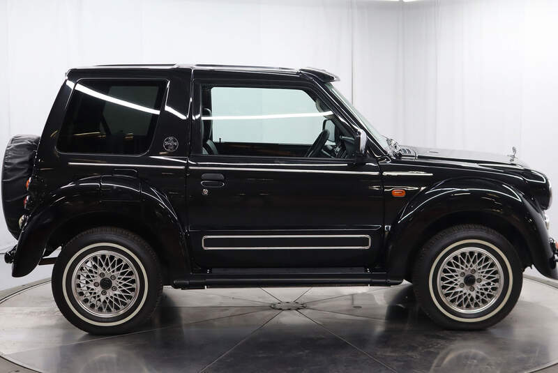Mitsubishi Pajero Jr. Flying Pug (1998)