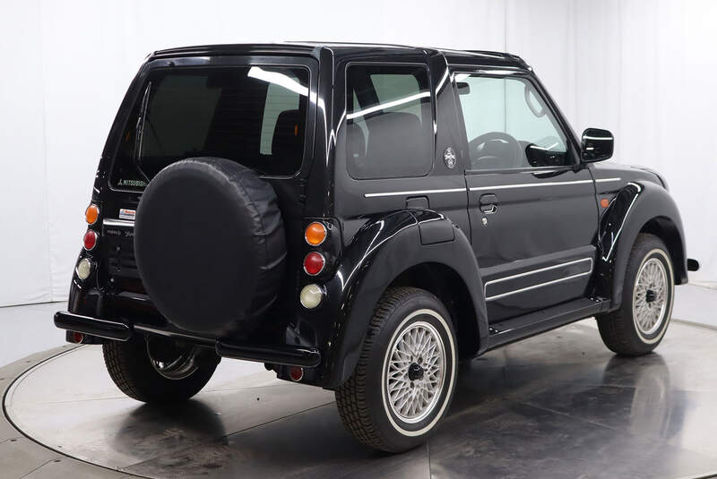 Mitsubishi Pajero Jr. Flying Pug (1998)