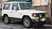 Mitsubishi Pajero L040