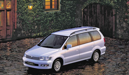 Mitsubishi Space Wagon 1997-2003