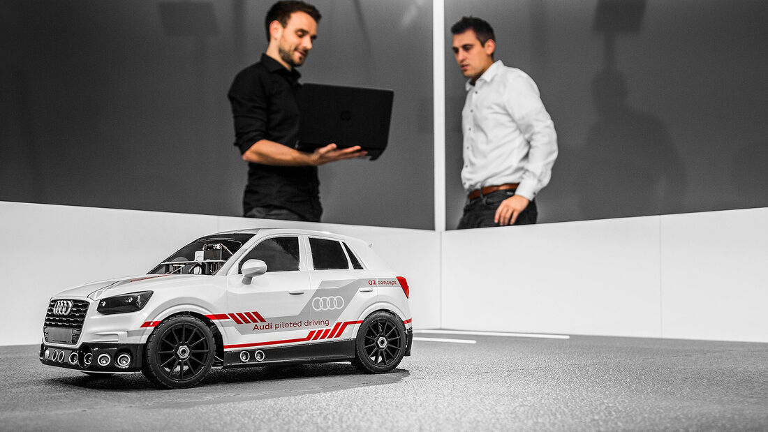 Modellauto Audi Q2 deep learning concept