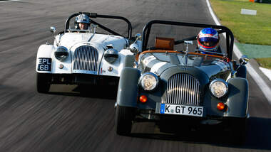 Morgan 4/4 Competition von 1964 und 2010