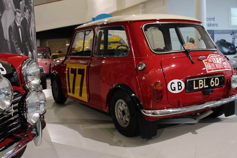 Morris Mini Cooper S Rally Car im British Motor Museum