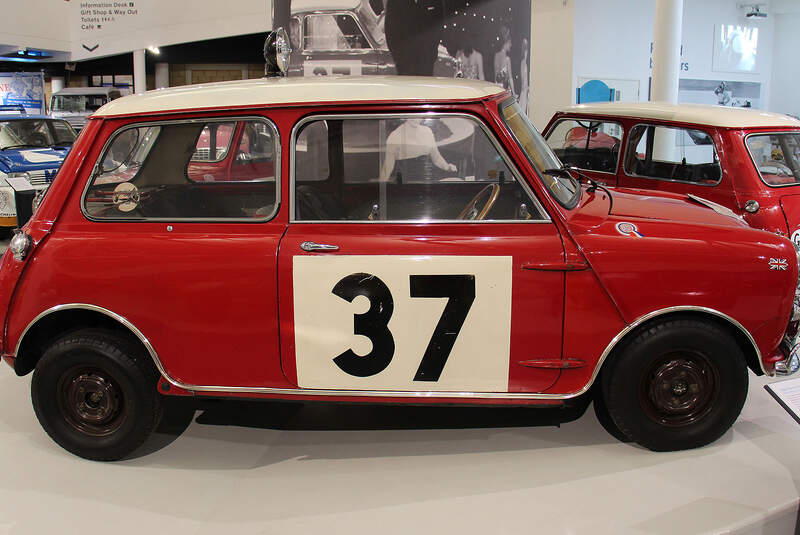 Morris Mini Cooper S Rally Car im British Motor Museum